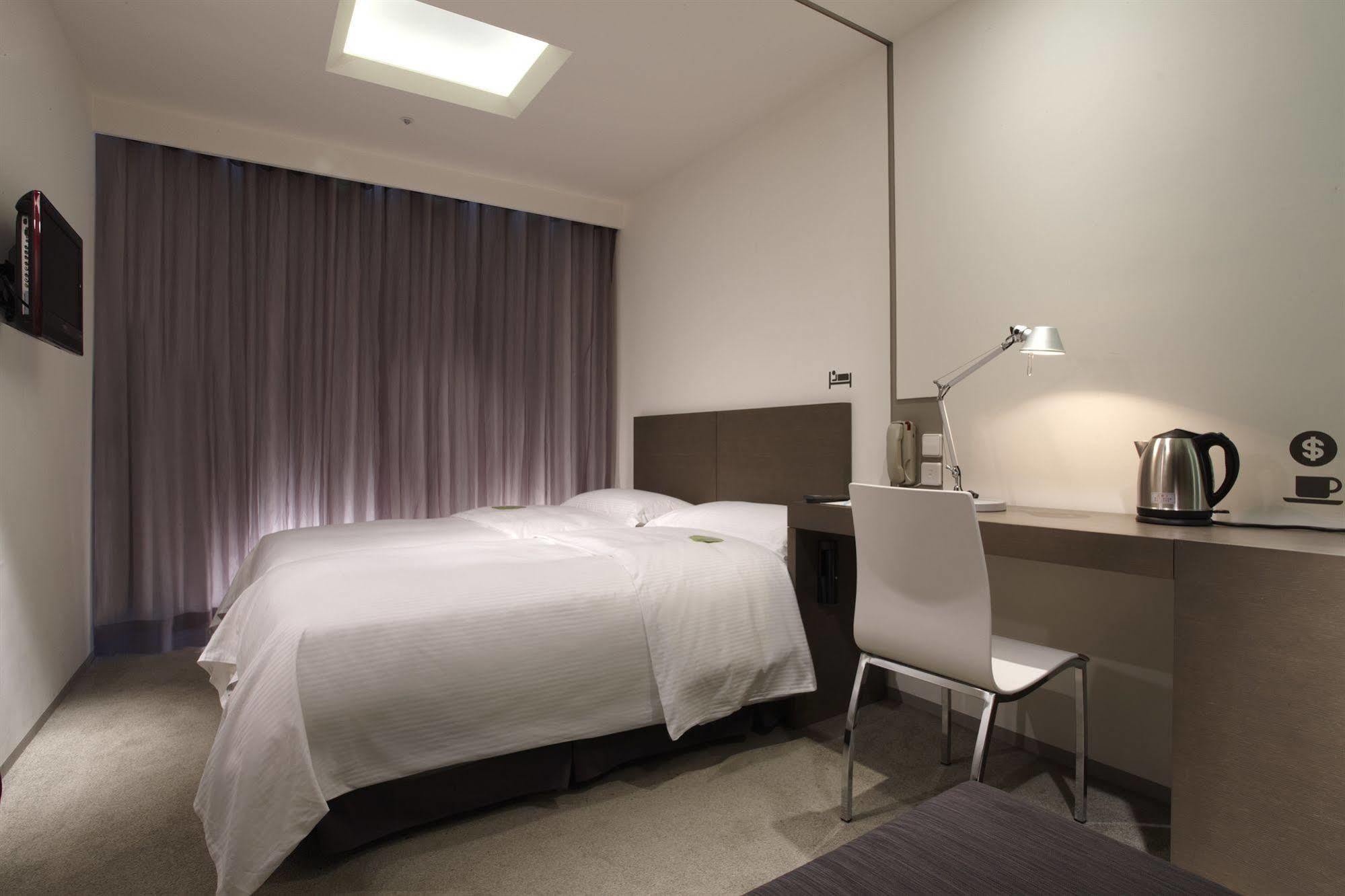 Hotel Just Sleep - Lin Sen Tchaj-pej Exteriér fotografie