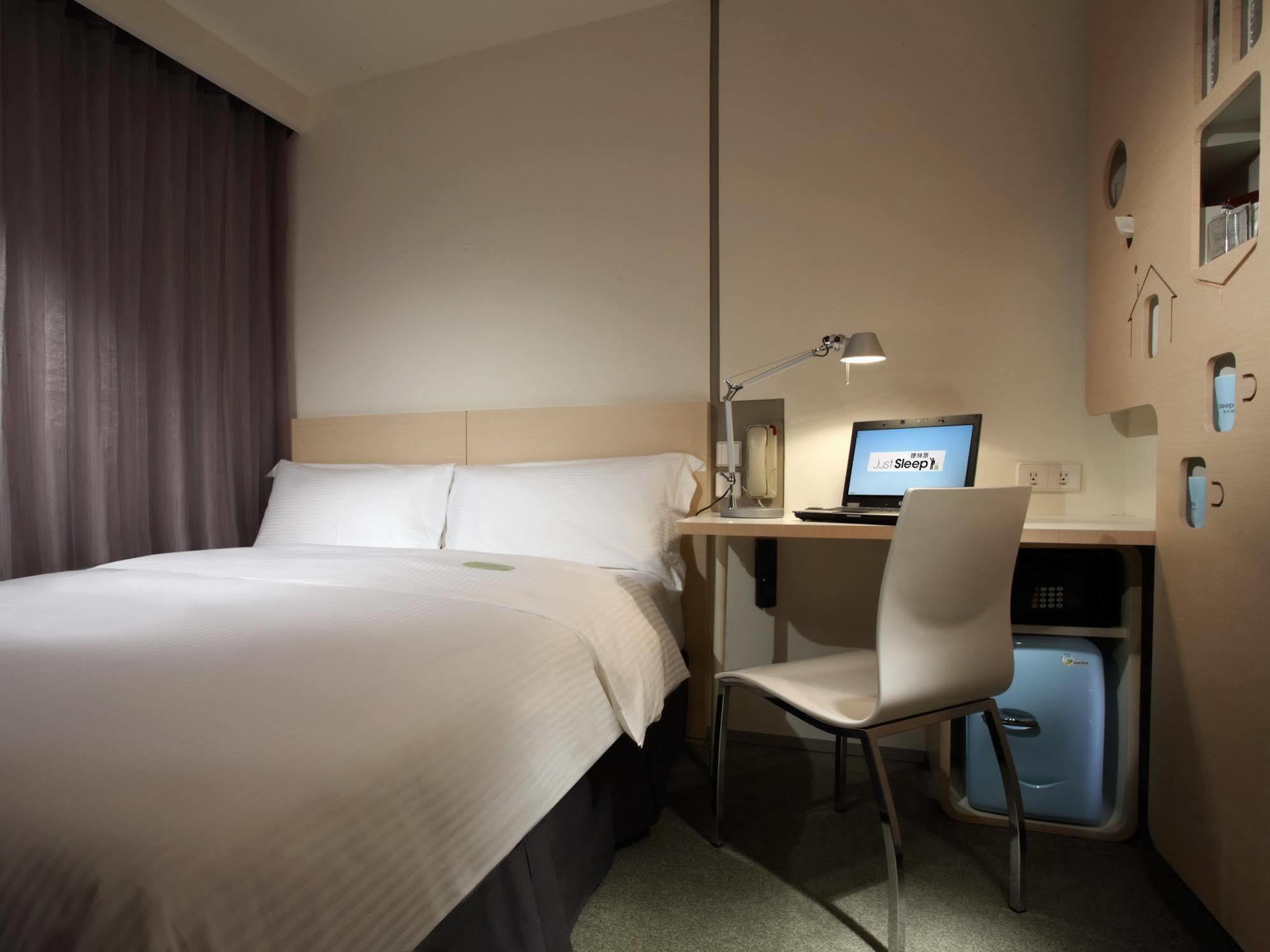 Hotel Just Sleep - Lin Sen Tchaj-pej Exteriér fotografie